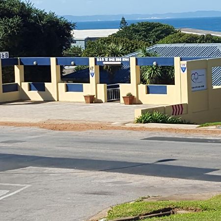 Aquarius Bed And Breakfast Jeffreys Bay Exterior photo