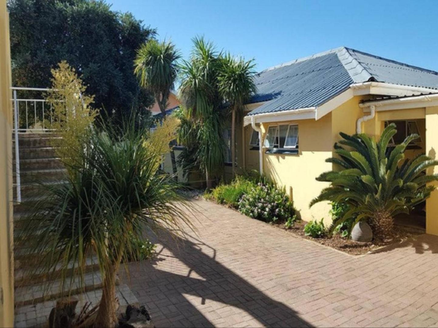 Aquarius Bed And Breakfast Jeffreys Bay Exterior photo