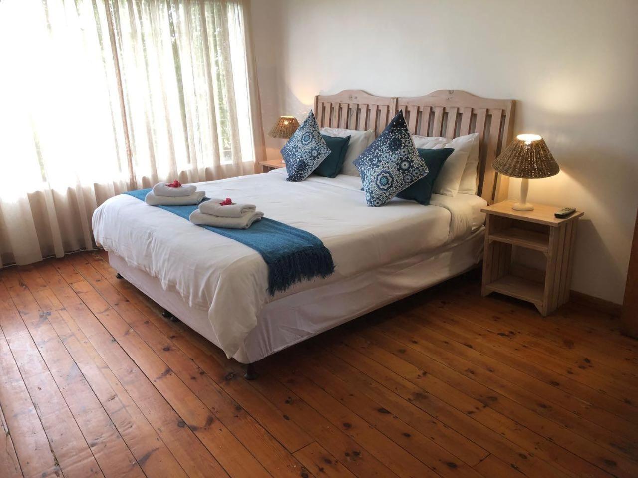 Aquarius Bed And Breakfast Jeffreys Bay Room photo